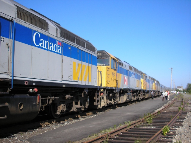 Via Rail F40 PH-2