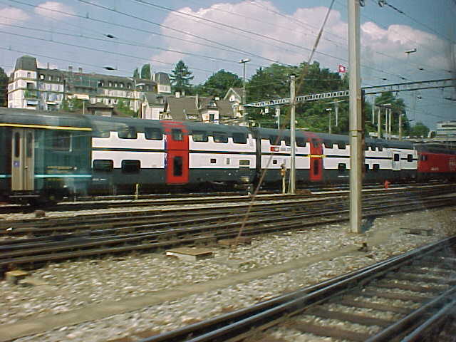 IC 2000 double decker train
